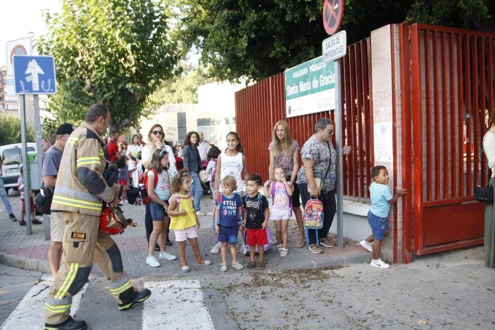 Susto en el colegio de Santa María de Gracia por un incendio en la despensa