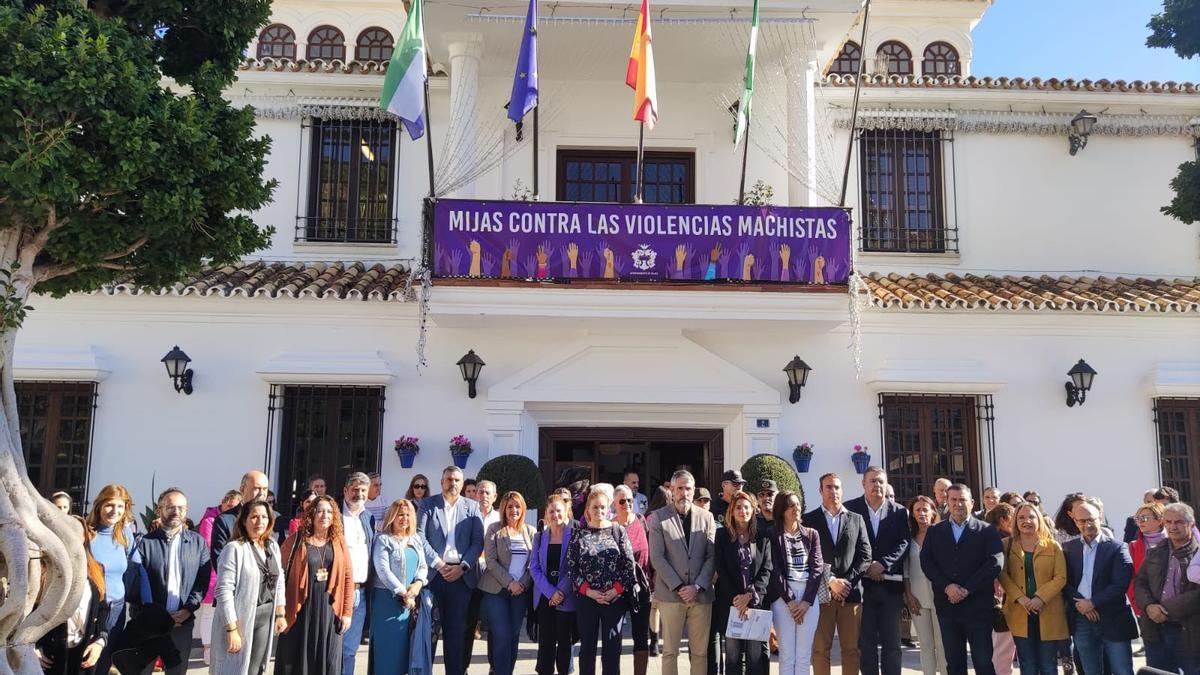 Acto a favor de la lucha contra la violencia de género celebrado en el Ayuntamiento de Mijas.