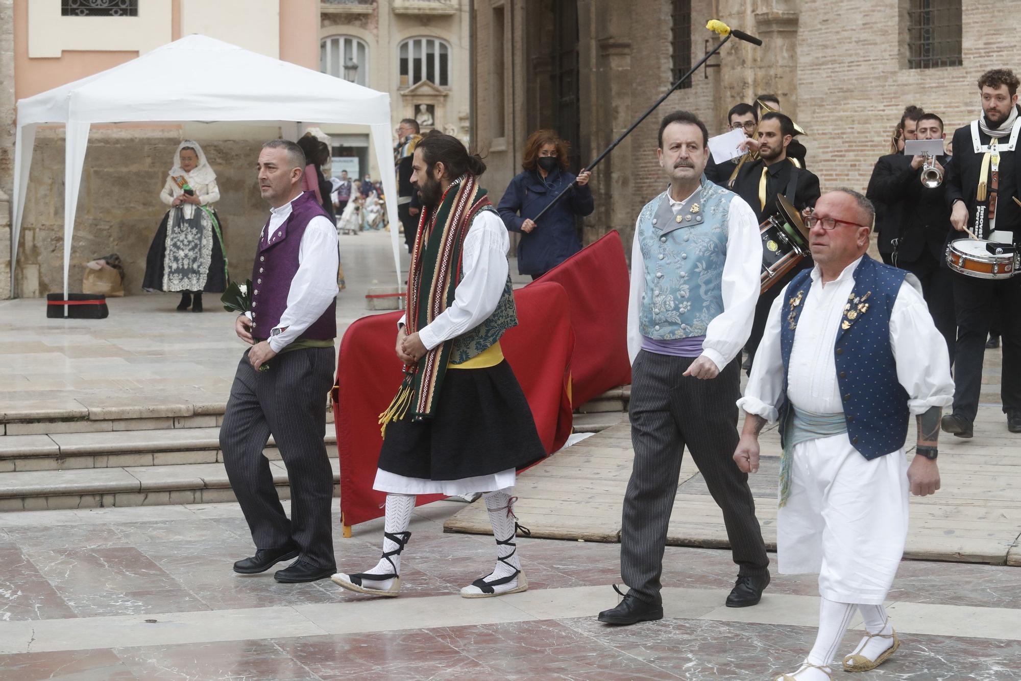 Búscate en el segundo día de ofrenda por la calle de la Paz (entre las 15:30 a las 17:00 horas)