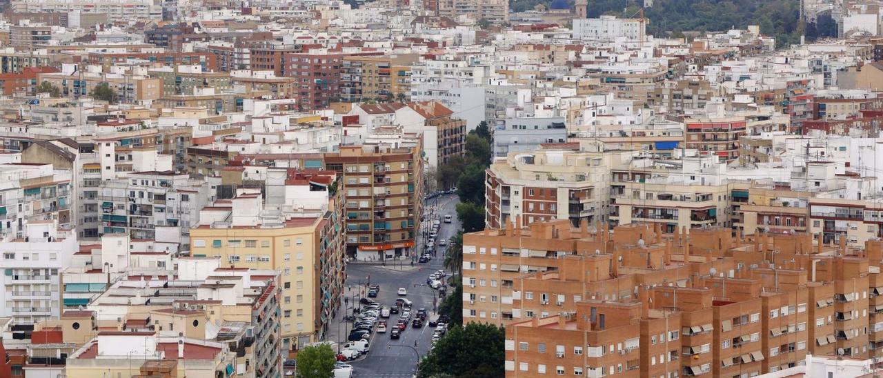 Vista de la ciudad desde el entorno de la avenida Constitución. | M. A. MONTESINOS