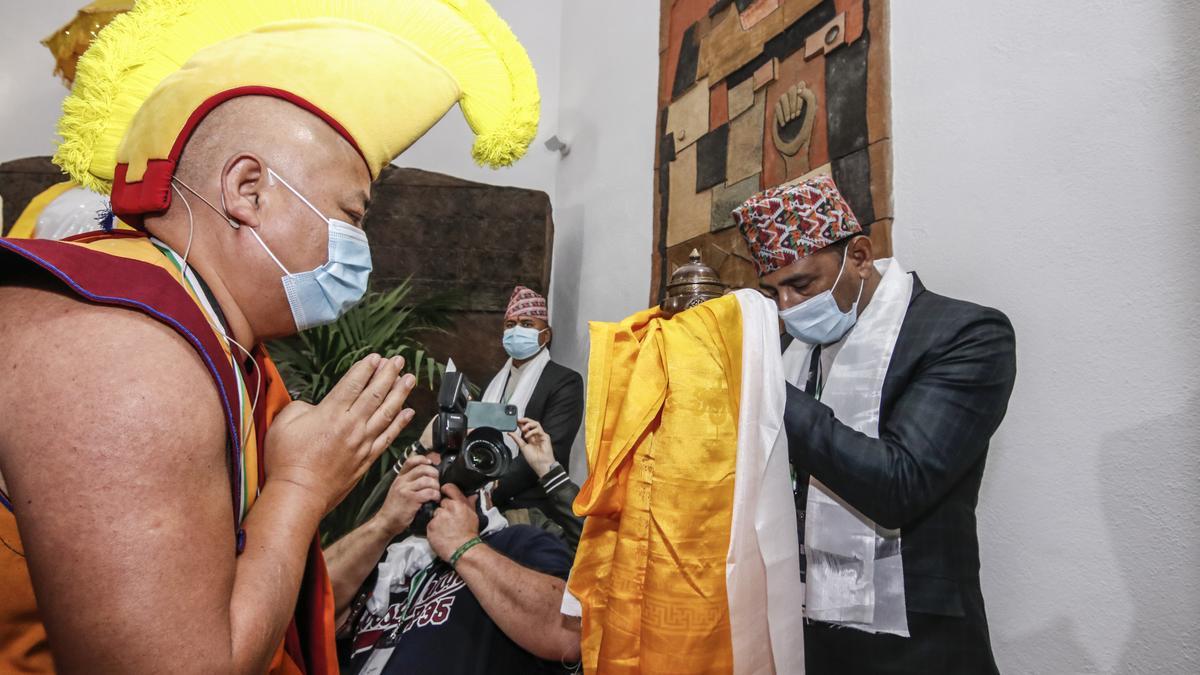 Visita de delegación de Nepal en Cáceres.