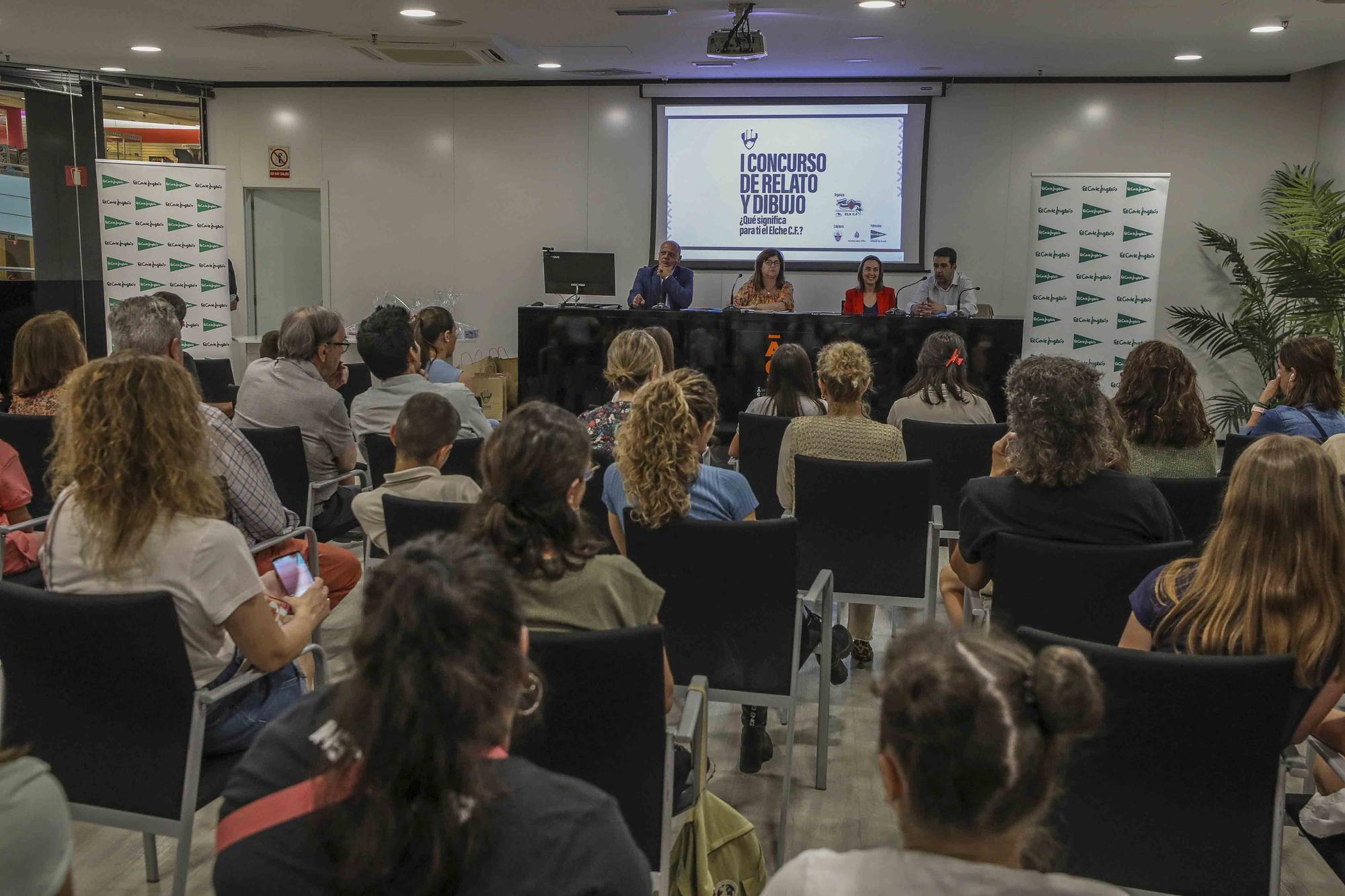 Éxito de participación en el concurso escolar de la Federación de Peñas del Elche