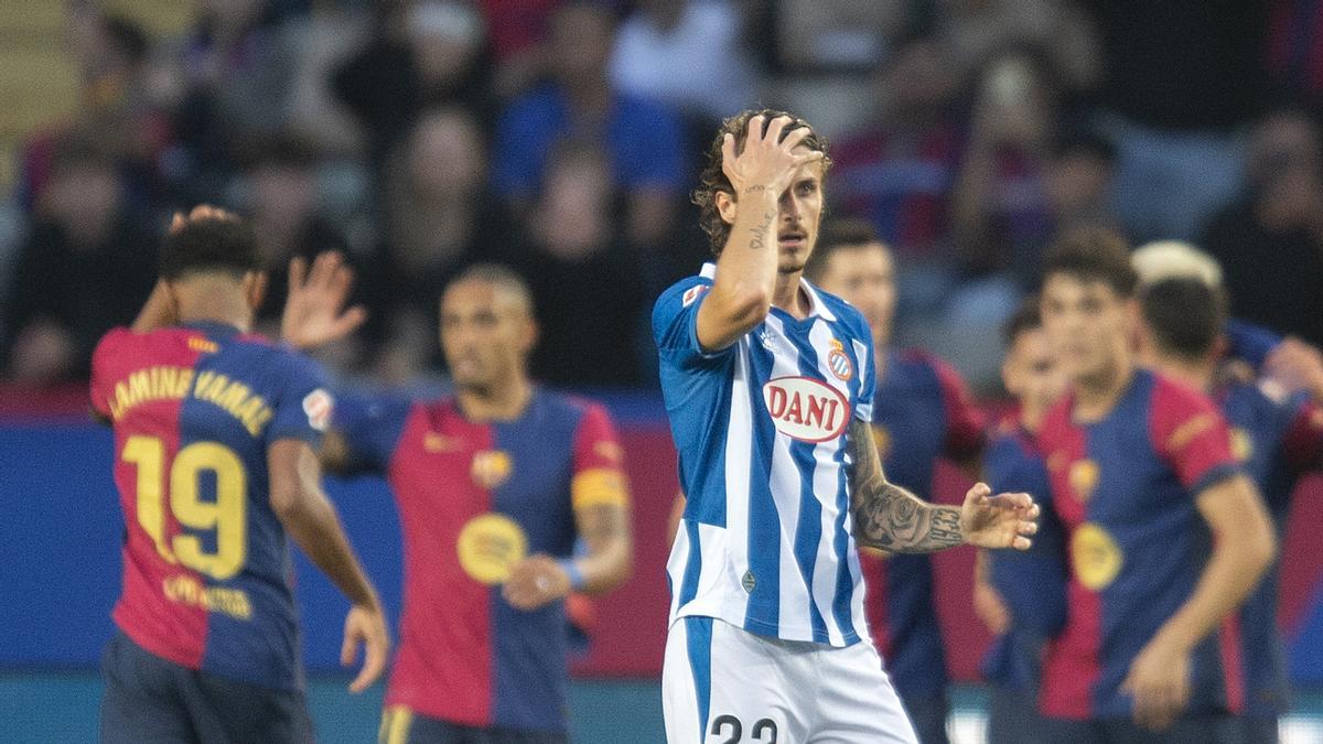 Romero se lamenta del primer gol azulgrana en el estadio Lluis Companys