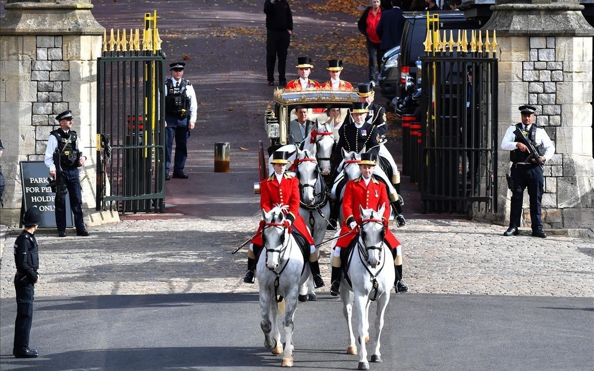 lmmarco45438093 britain s princess eugenie of york and her husband jack broo181012142131