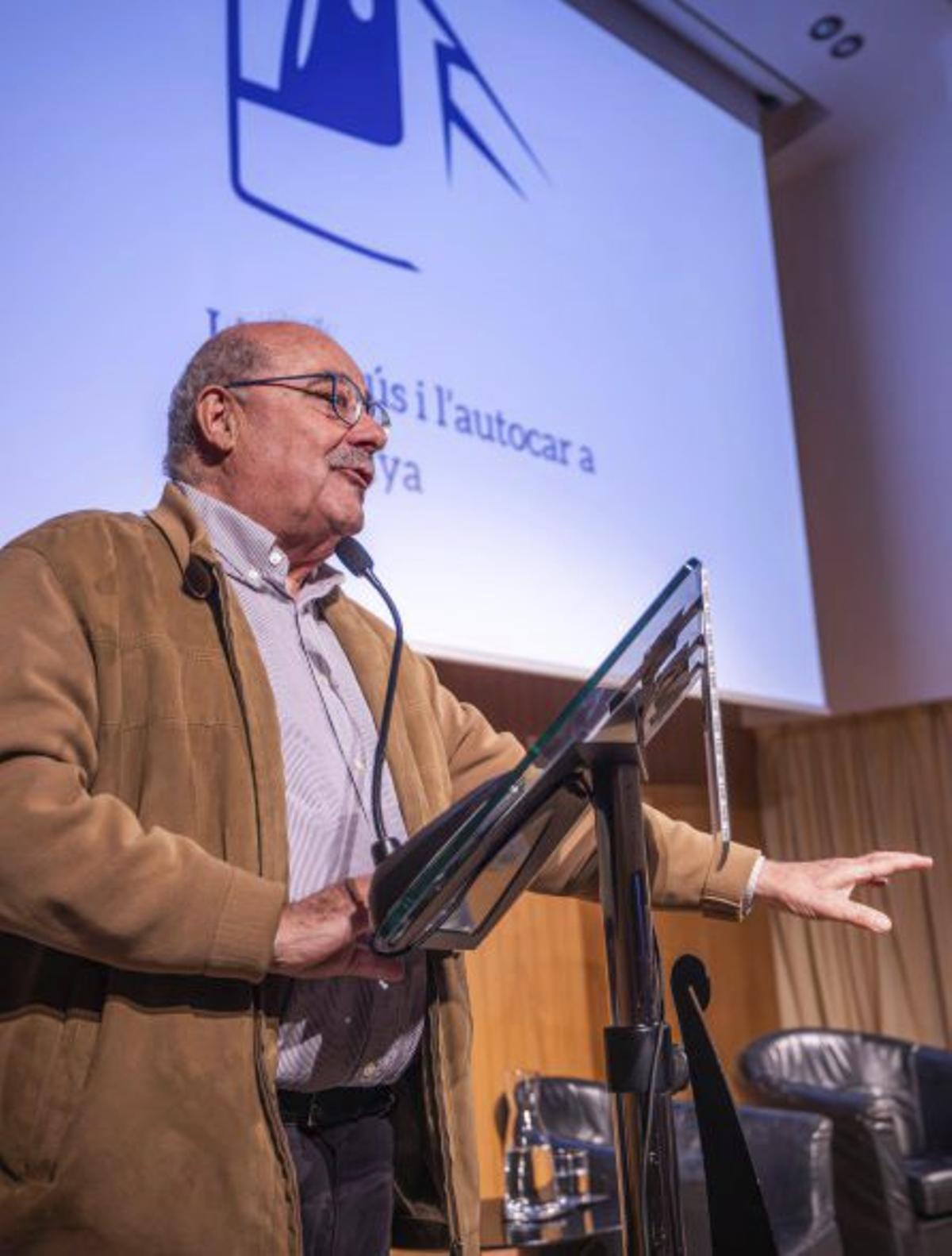 "Tenim només 30 busos elèctrics en una flota de 1.000"