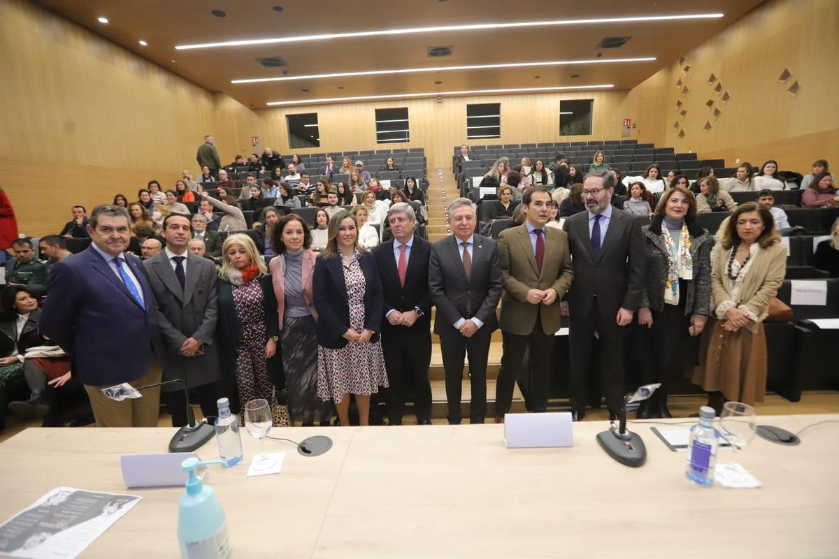 Asistentes a la jornada de mediación en la Ciudad de la Justicia de Córdoba.