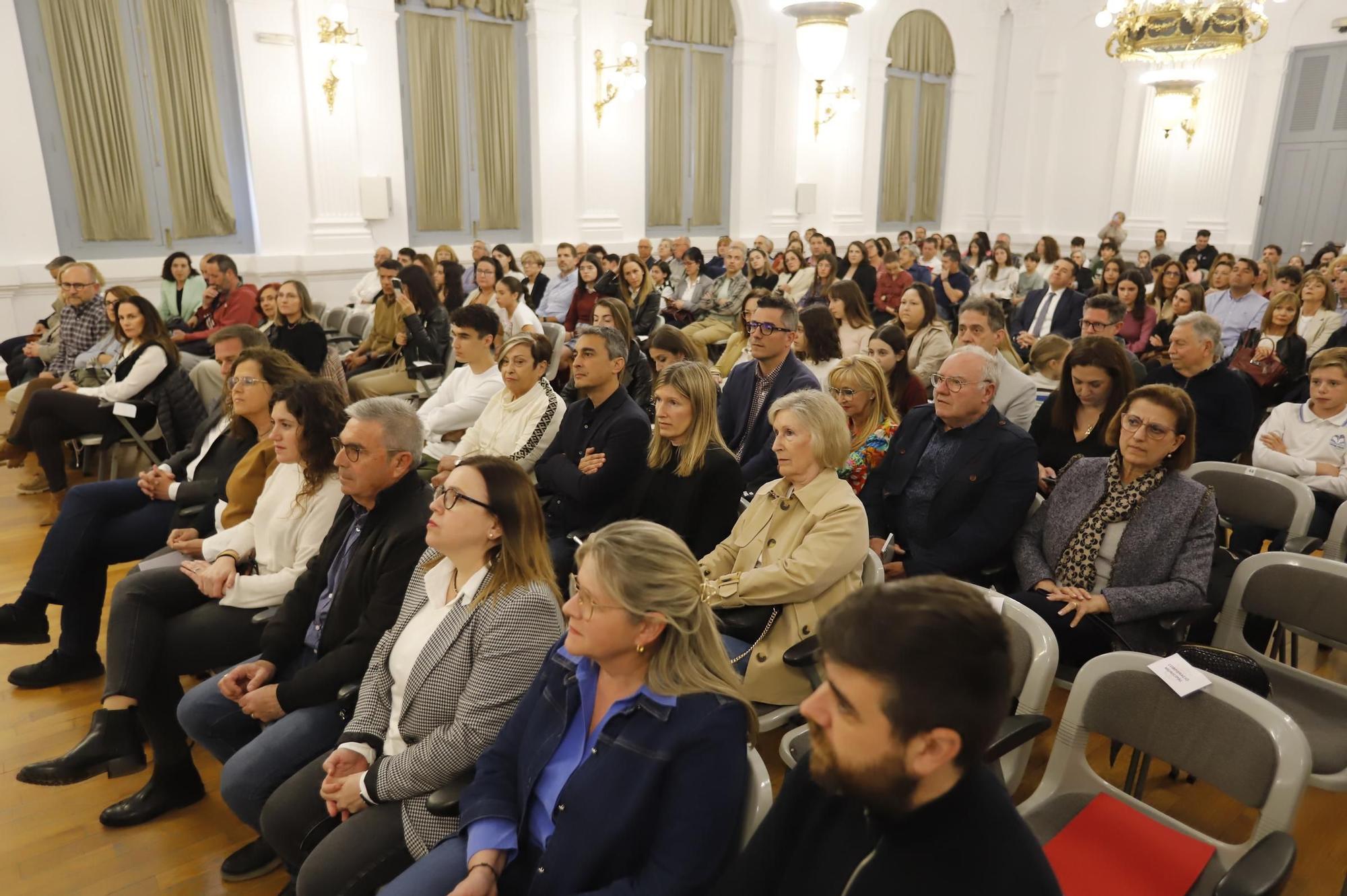 Estos son los alumnos con los mejores expedientes de Xàtiva