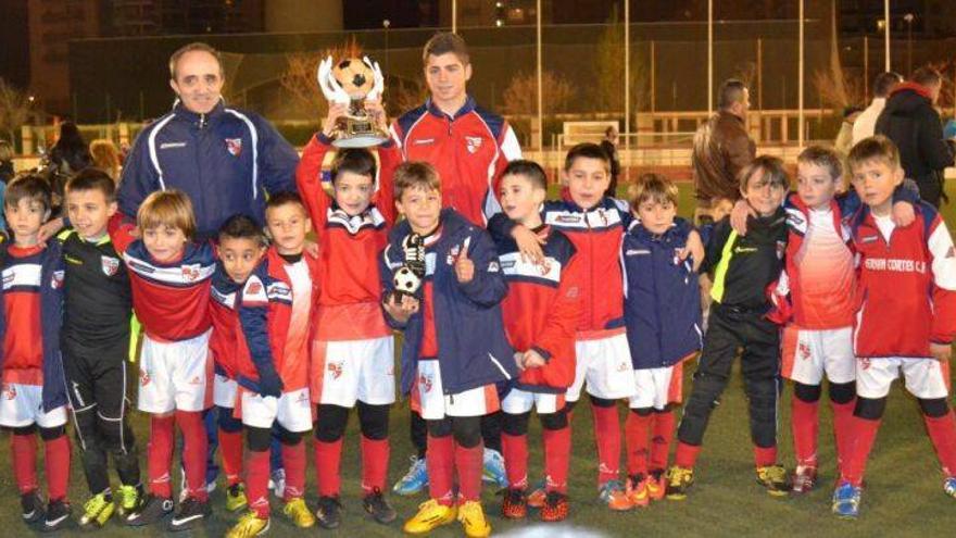 El Hernán Cortés gana su Torneo de Navidad