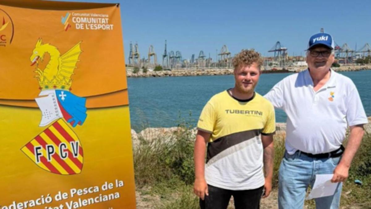 Joaquín Rodrigo, a la izquierda, el mejor del CD Pesca Gandia en el Autonómico y clasificado para el Nacional