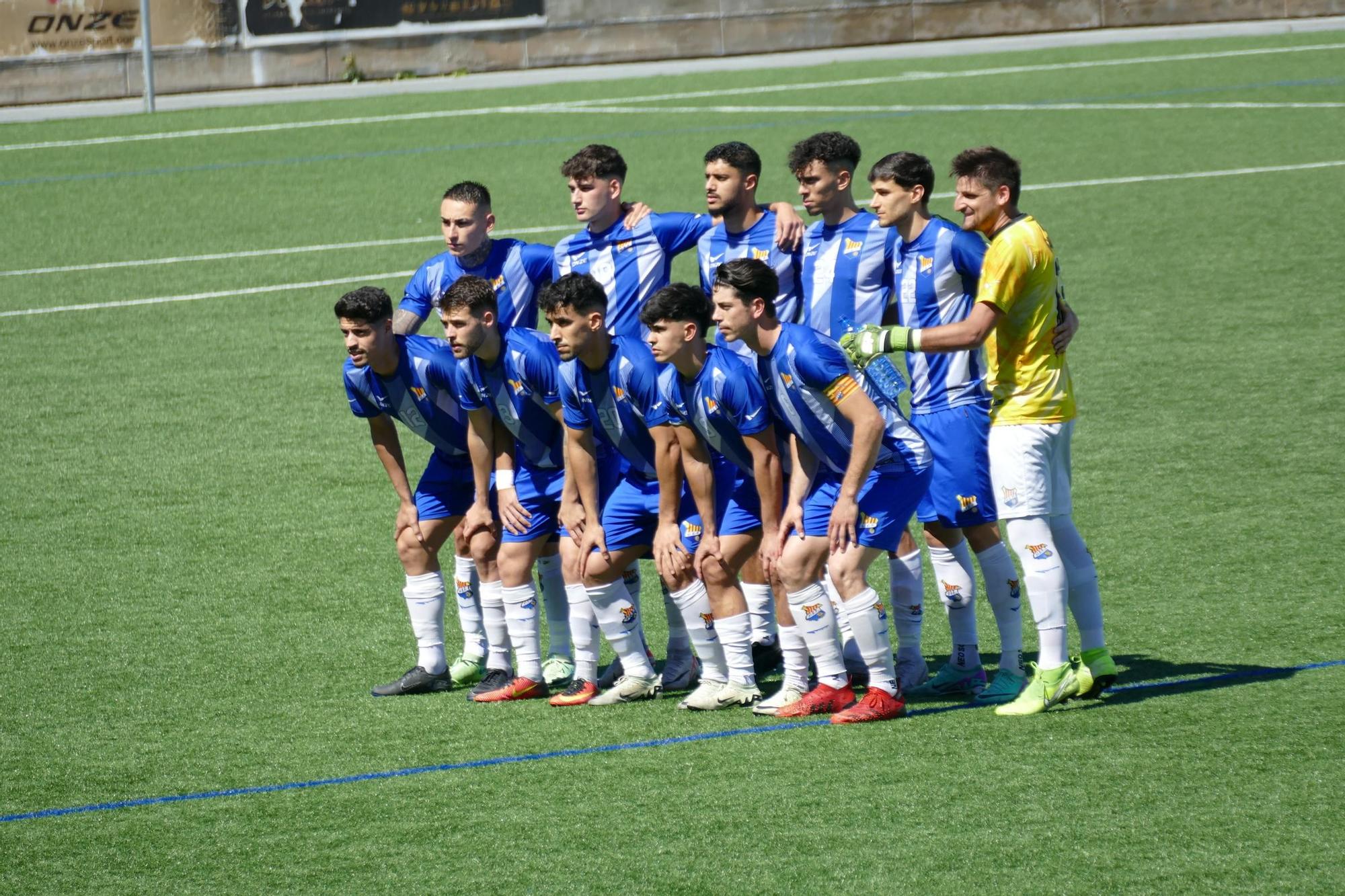 Eufòria al Figueres celebrant l'accés a la promoció d’ascens a Tercera RFEF