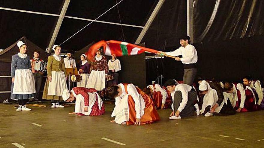 Balls Mostra de danses tradicionals basca i catalana