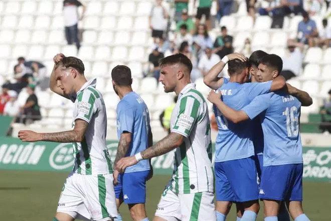 Córdoba CF-Alcoyano: las imágenes del partido en El Arcángel