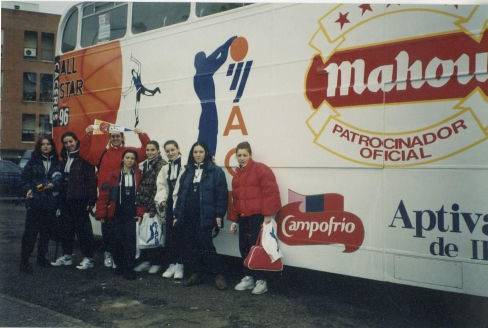 Las cheerleaders del CB Murcia, desde sus comienzo