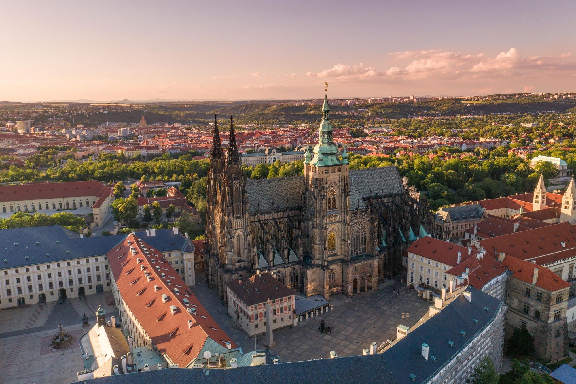 La catedral de San Vito y el complejo de castillos de Praga