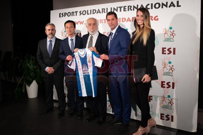 15ª edición de la cena de la Fundación Deporte Solidario Internacional (ESI), presidida por Josep Maldonado en el Hotel Catalonia Plaza en Barcelona. Una subasta que ha recaudado dinero para los proyectos e iniciativas de la Fundación ESI.
