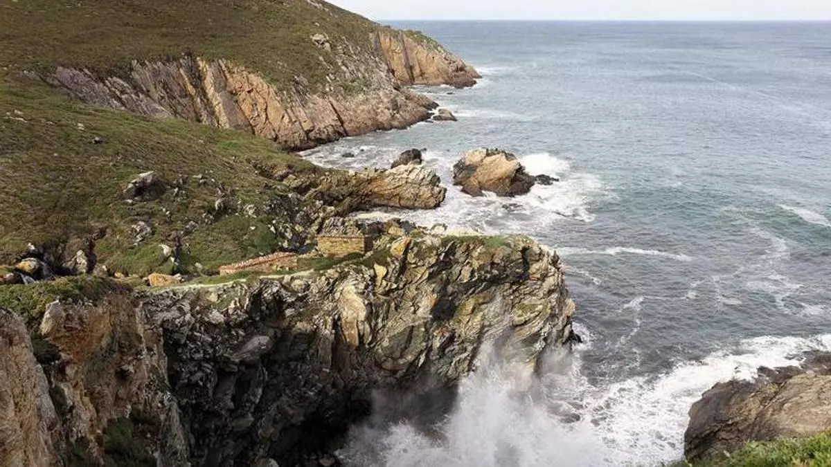"Quien los construyó no estaba bien de la cabeza": los molinos coruñeses que desafían toda lógica