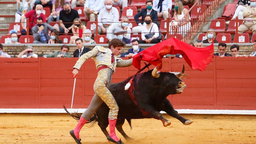 La feria taurina 2021 se inicia en Córdoba con un gran ambiente en Los Califas