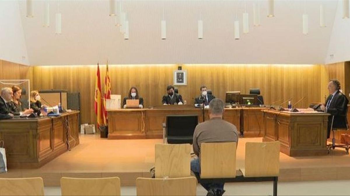 Un momento del juicio al guardia civil de Barbastro.