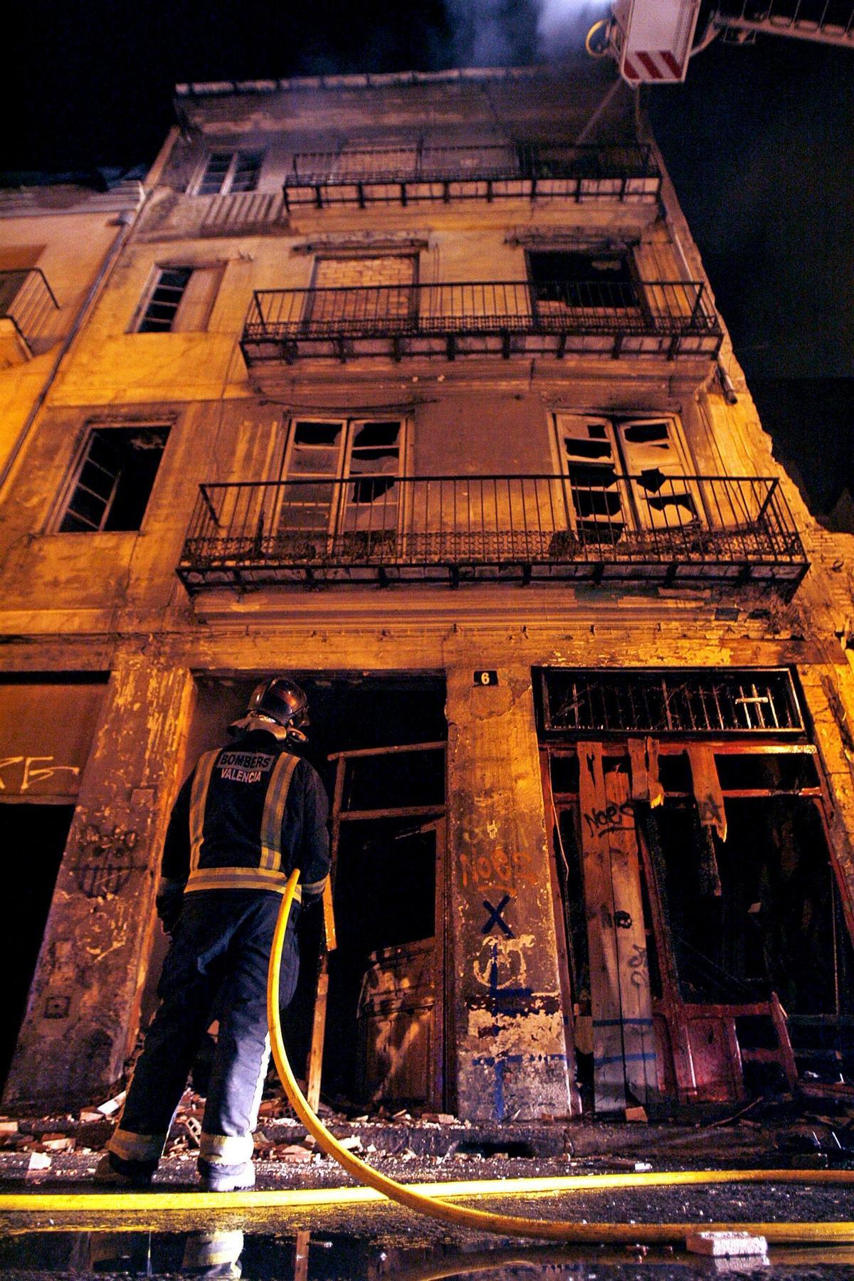 Incendio del antiguo teatro Princesa en 2009.
