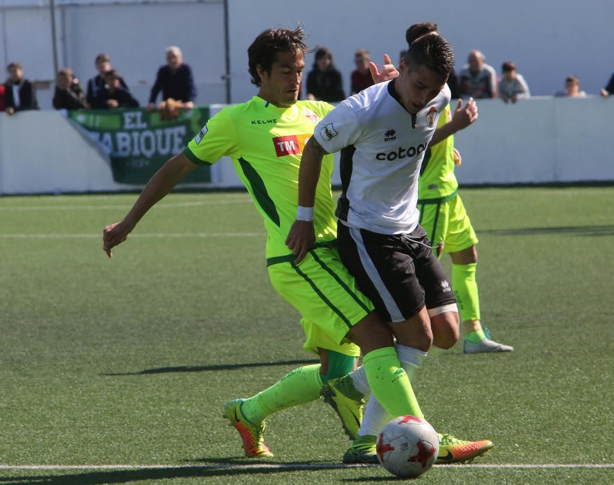 La derrota del Elche ante el Ontinyent en imágenes