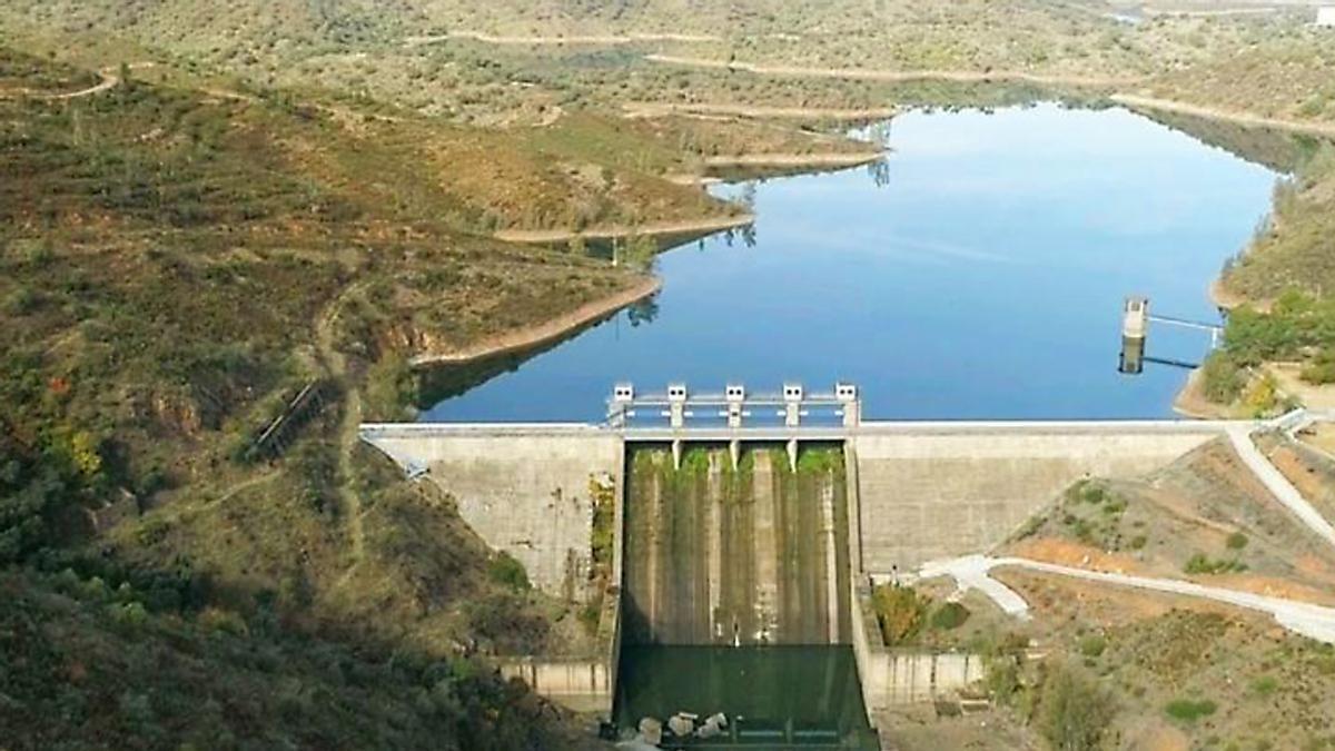 Embalse de La Minilla en El Ronquillo (Sevilla).