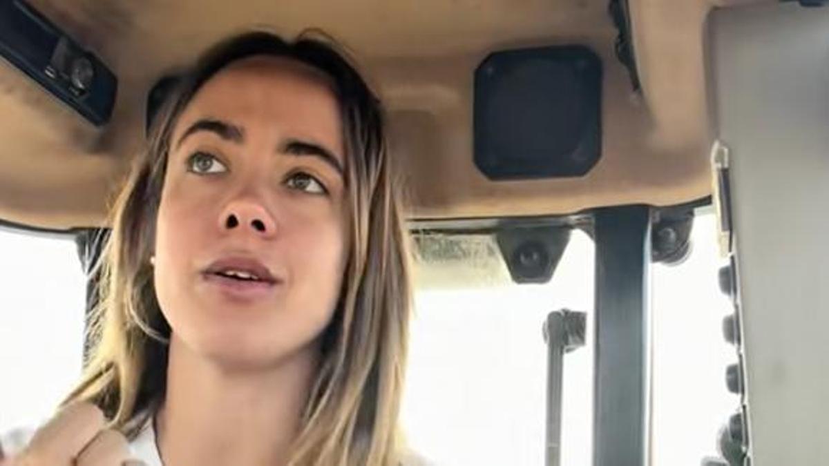Paula, agricultora (28 años): "Una cosa es disfrutar del pueblo en vacaciones y otra vivir aquí todo el año"