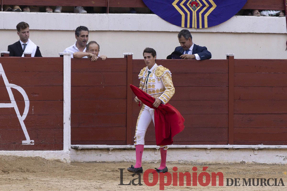 Tarde histórica en Abarán con la alternativa de José María Trigueros y el indulto de Tomás Rufo, junto a Castella salieron a hombros