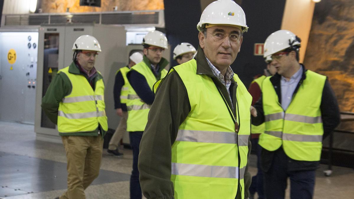 El presidente de Iberdrola, Ignacio Galán, en la central hidroeléctrica de Aldeadávila, Salamanca.