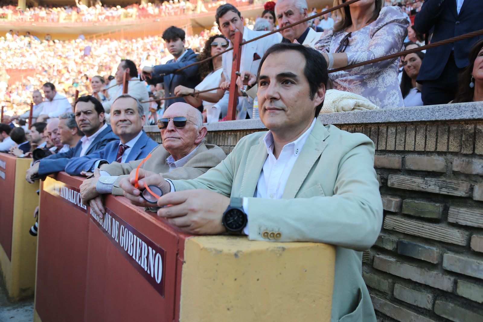 Román toma la alternativa y la puerta grande se abre para Roca Rey y Ortega