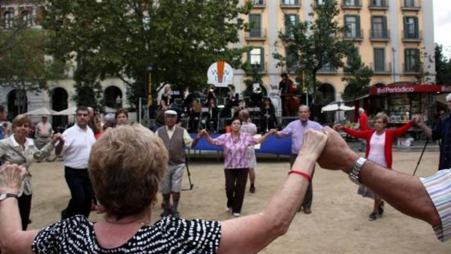 La cobla femenina està formada per 11 dones.