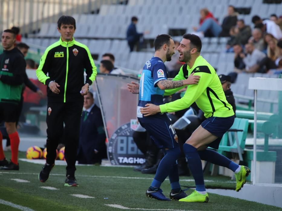 Las imágenes del partido entre el Córdoba - Elche.