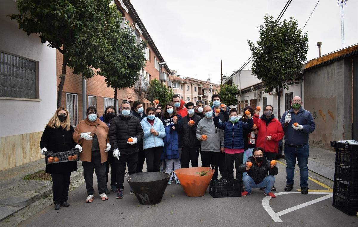 Les taronges del carrer Santa Rosa de Mollet es transformen en melmelada