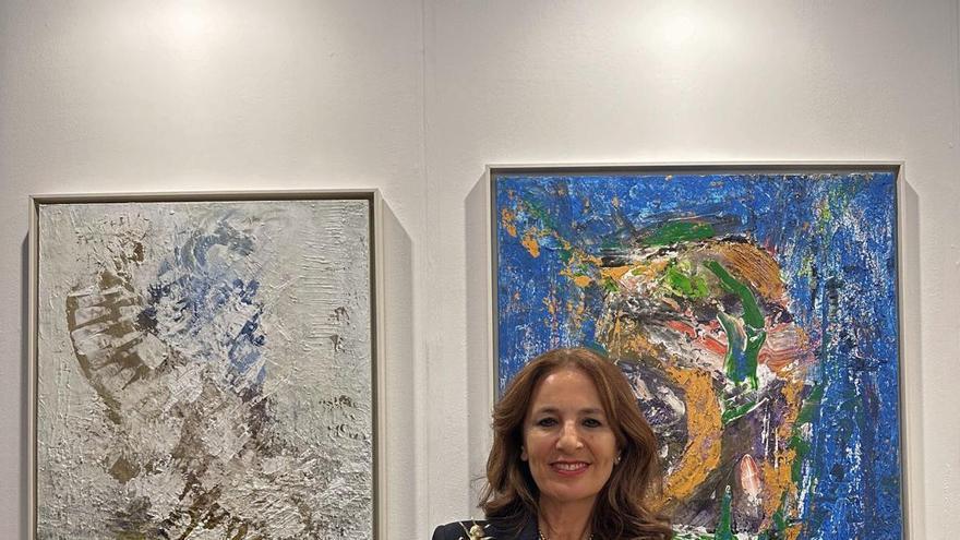 Carmen Espejo: de las tijeras a los pinceles, en Puerto Banús