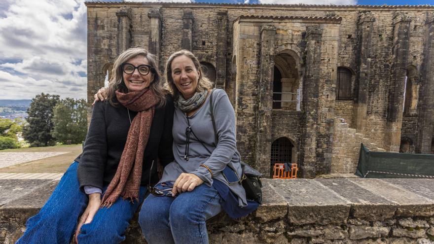 Santa María del Naranco, &quot;un casoplón&quot; que sigue impresionando a los visitantes, al margen de polémicas históricas