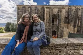 En imágenes | Visitas de turistas a Santa María del Naranco, tras las novedades sobre su origen