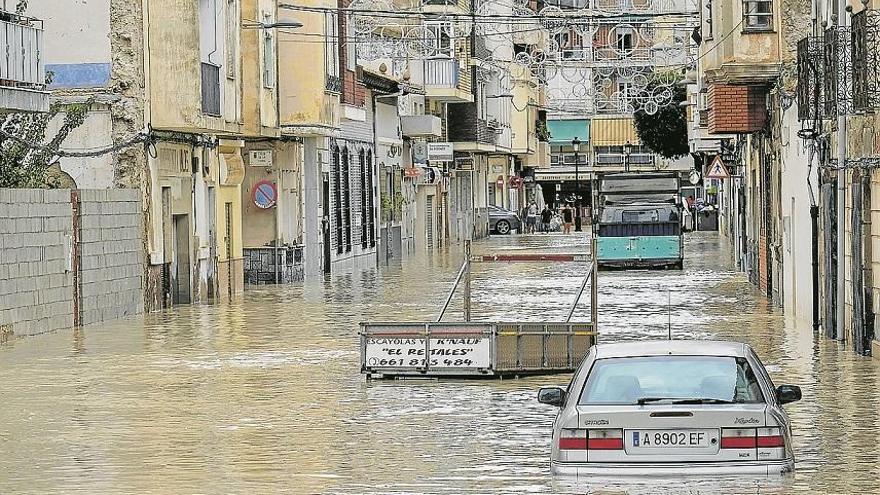 Inundaciones en las calles de Dolores.