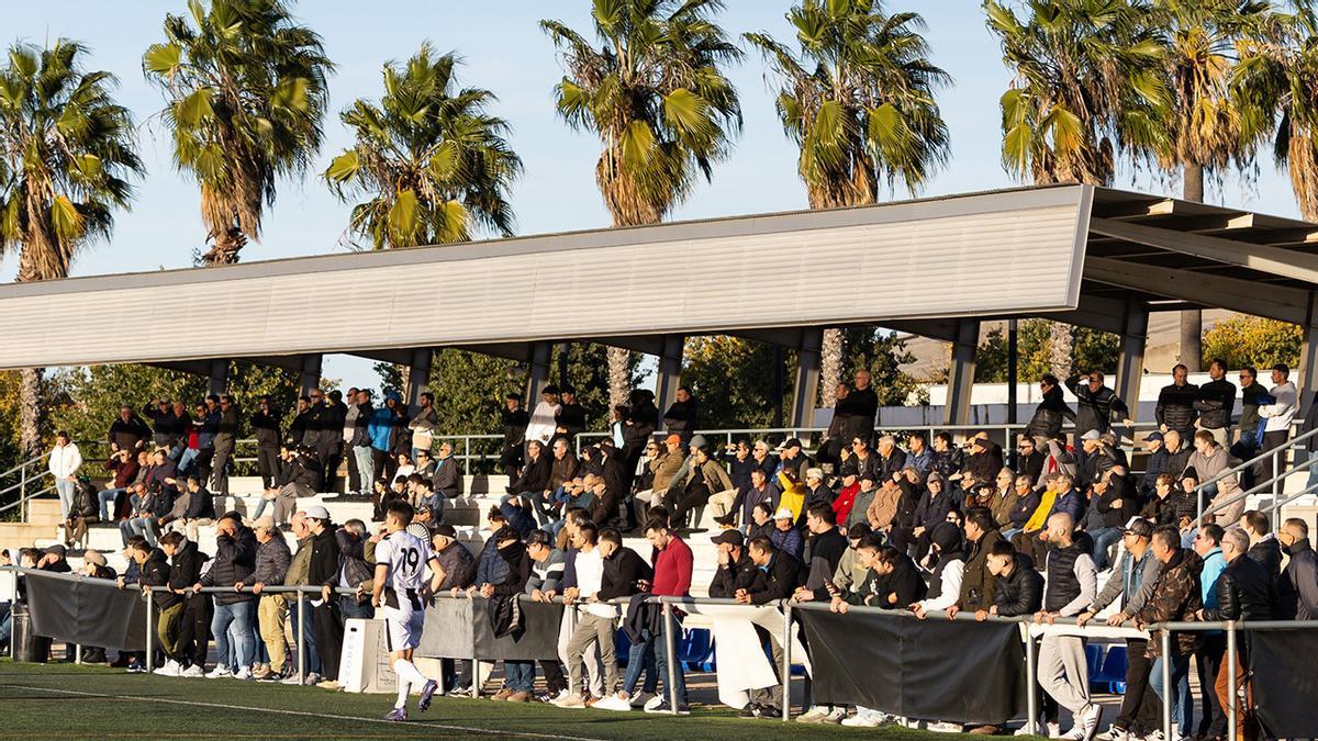 La afición de Castelló está volcada con el equipo de Iñaki Rodríguez.