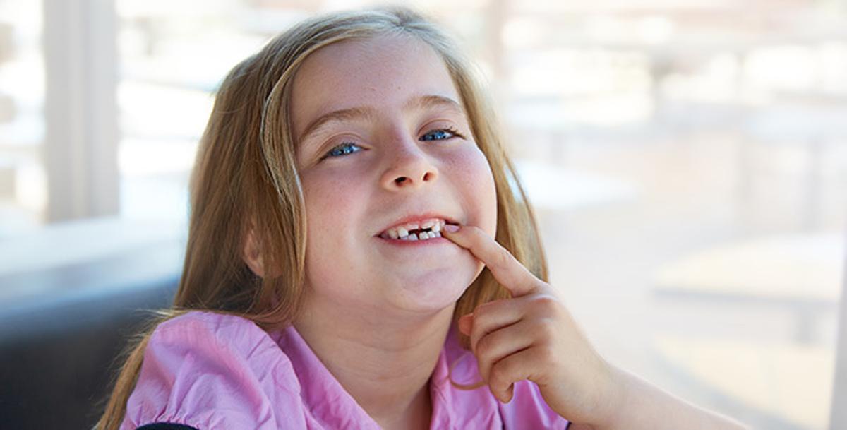 10 consejos para padres primerizos sobre cómo cuidar los dientes del bebé