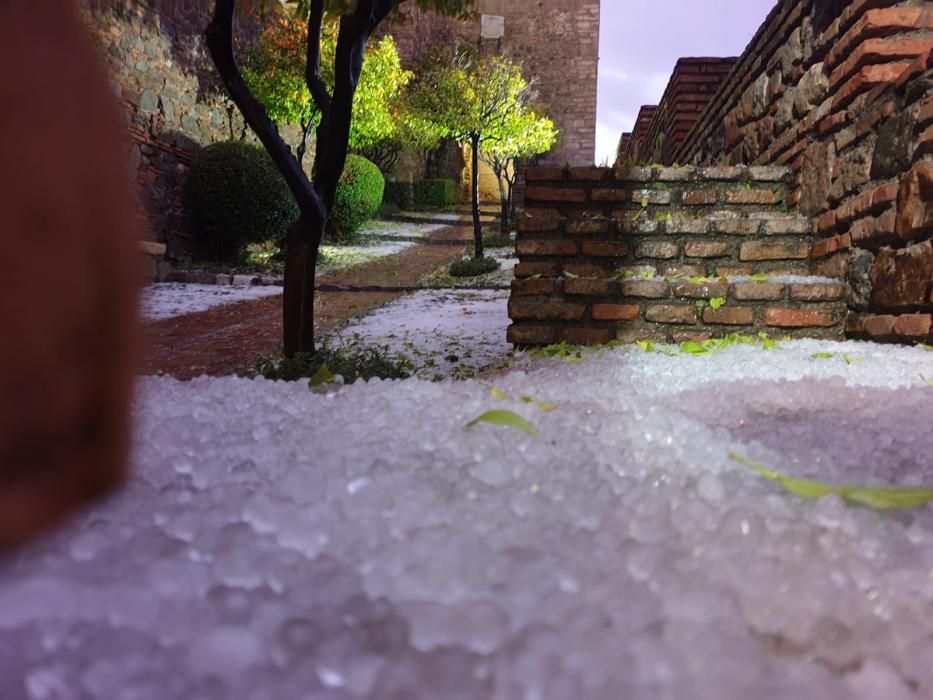 Vistas de la Alcazaba tras la granizada.