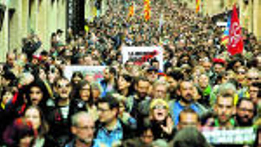 Estudiants i CDRs protagonitzen les protestes del matí a Barcelona