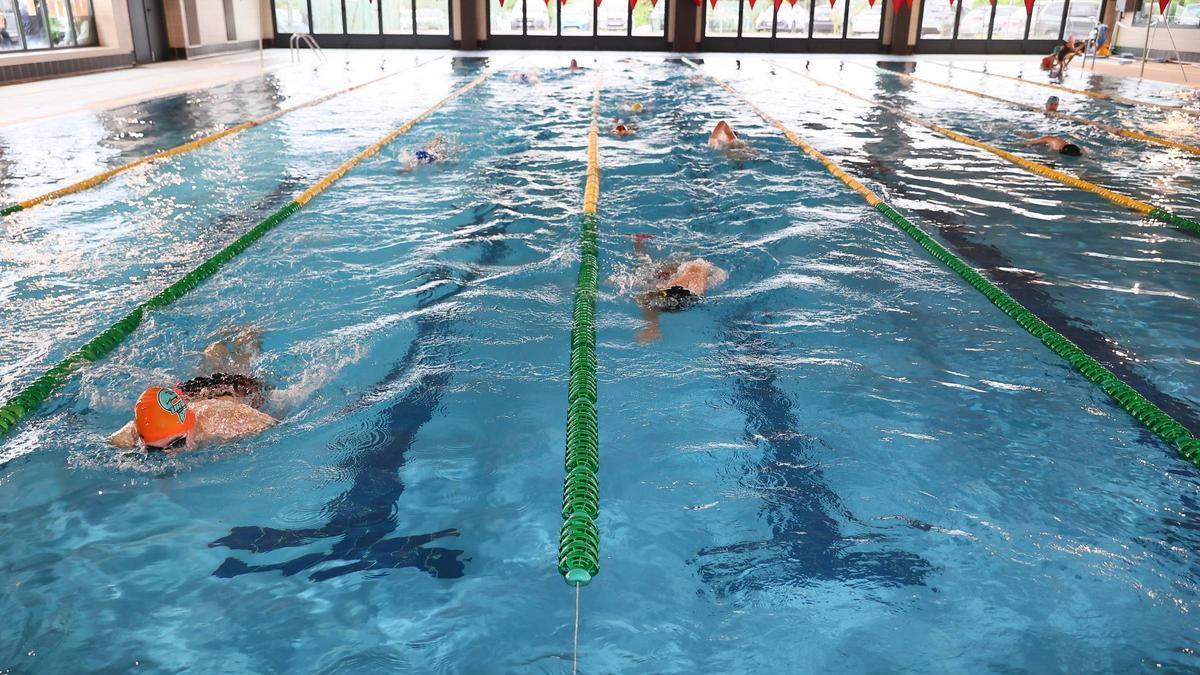 Llanera lleva a Pleno la situación de la adjudicación de la gestión del complejo deportivo Santi Cazorla