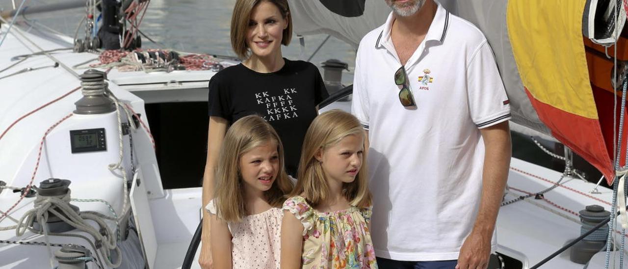 La reina Letizia en Mallorca: &quot;A las niñas no les gusta la vela&quot;