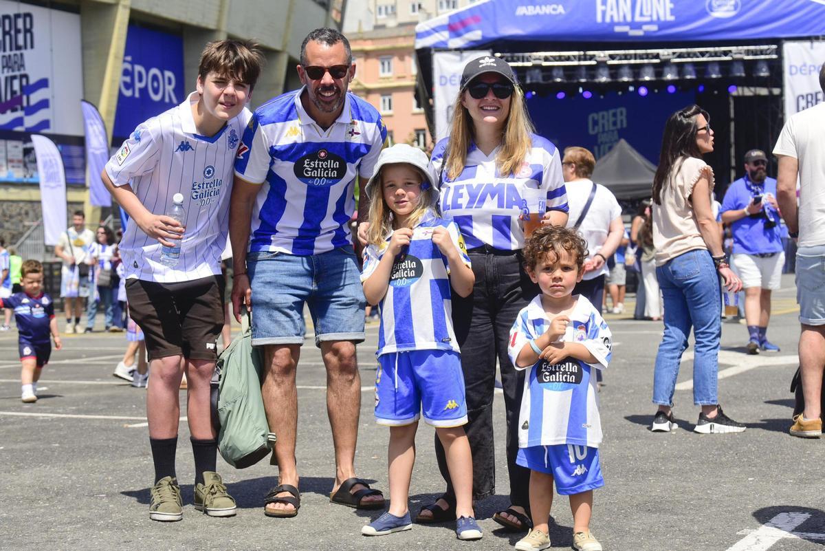 Especial ascenso a Primera del Deportivo: De padres a hijas, de madres a hijos