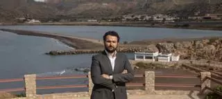 Joaquín Zapata: "Desconfío totalmente del PSOE, se pone de perfil con la bahía de Portmán"