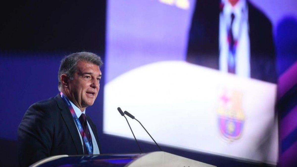 Laporta, en la asamblea de compromisarios del Barça.