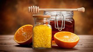 El remedio natural infalible para la tos: naranja, sal y miel