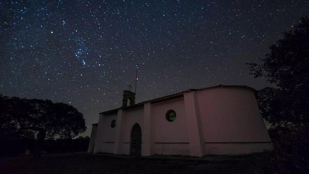 Estrellas sobre el pozo "Benita", Alcaracejos.