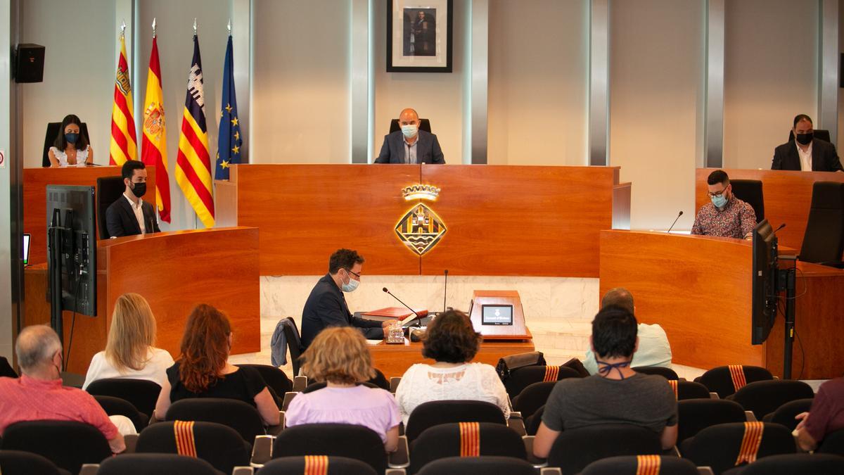 Pleno del Consell celebrado ayer.