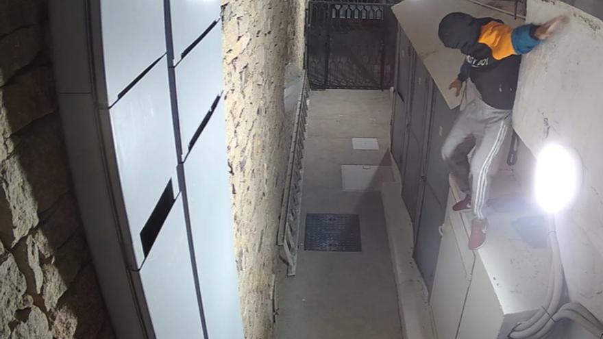 Cae el ‘spiderman’ de Puerto Rico, un hombre que escalaba fachadas de inmuebles para robar
