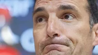 El amistoso de Argentina previo a la despedida de Messi, en riesgo por un vuelo perdido